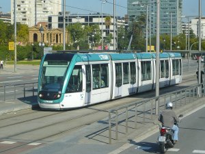 1200px-Barcelona_Tram_(1804692957).jpg