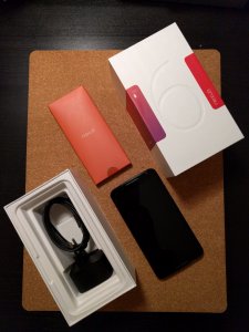 Nexus 6 and Box.jpg
