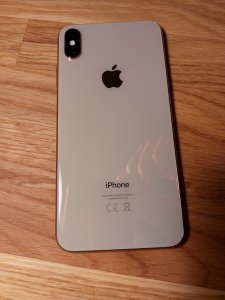 xs_max2.jpg