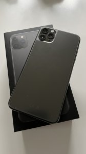 iphone_back.jpg