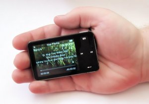 Meizu_miniplayer_m6_palm.jpeg