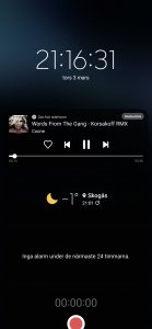 Screenshot_20220303-211632_One UI Home.jpg
