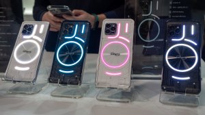 unihertz-luna-many-colors-scaled.jpg