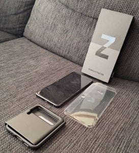 Samsung Flip3 256GB.jpg