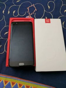 OnePlus-5-Unboxing-2.jpg