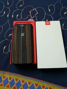 OnePlus-5-Unboxing-5.jpg