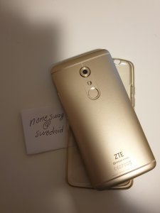 Axon 7 2.jpg