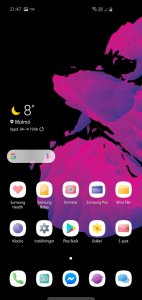 Screenshot_20190414-214738_One UI Home.jpg