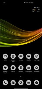 Screenshot_20190421-124455_One UI Home.jpg