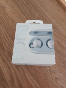 Galaxy buds.jpg