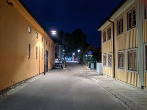 alley_pixel3.jpg