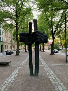 luther-iphone.jpg