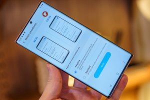galaxy_note_20_ultra_screen.jpg