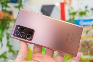 galaxy_note_20_ultra_back_swedroid.jpg