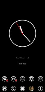Screenshot_20201013-232255_Nova Launcher.jpg
