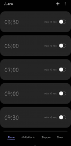 Screenshot_20201122-231958_Clock.png