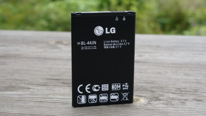 EU ett steg närmare att kräva att smartphones har löstagbara batterier