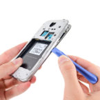 IFixIt plockar isär Galaxy S4 och ger telefonen högt betyg