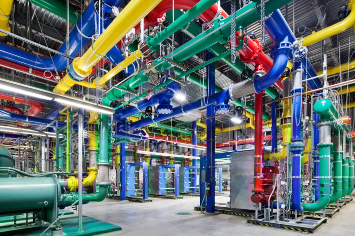 Högupplösta bilder från Googles datacenter – här vilar din information