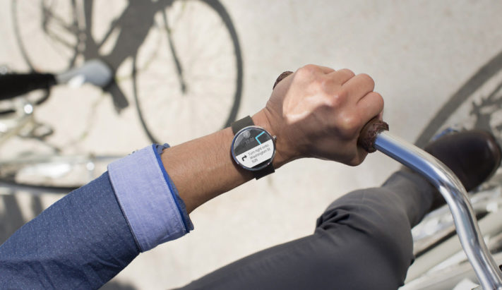 Motorola Moto 360 blir första Android Wear-klockan med automatisk ljusstyrka
