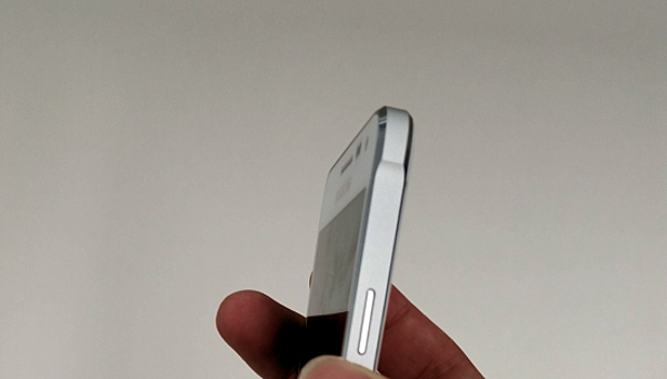 Säljstart för Samsung Galaxy Alpha hos Tre redan i morgon?