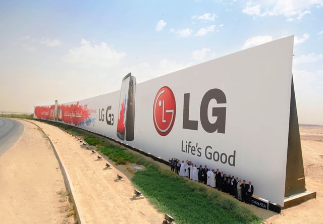 LG sätter Guinnessrekord för största utomhusannons