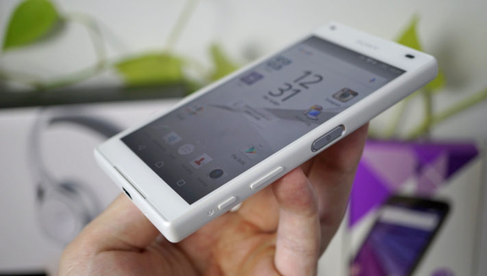 Sony kommer åtgärda pekskärmsproblemen i vita Xperia Z5 Compact nästa vecka