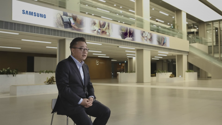 Chefen för Samsung Mobile berättar om sin och företagets vision för 2016