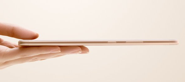 Bjässen Xiaomi Mi Max visas upp i officiella videor