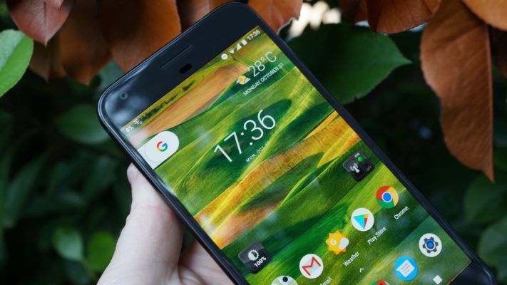 Google Pixel och Pixel XL lyser fortfarande med sin frånvaro i Sverige
