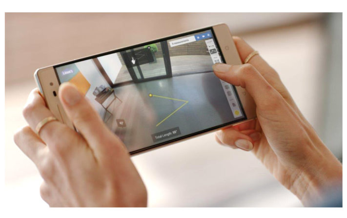 Första Tango-mobilen Phab2 Pro börjar säljas i Sverige