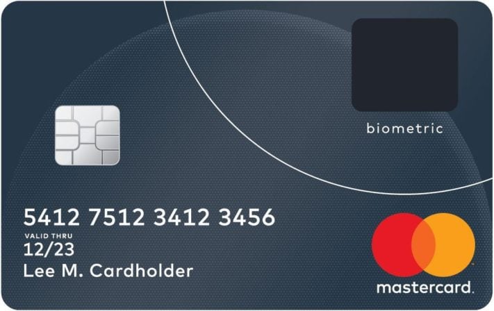 MasterCard visar upp kontokort med fingeravtrycksläsare