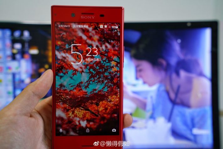 Röd Sony Xperia XZ Premium påträffad