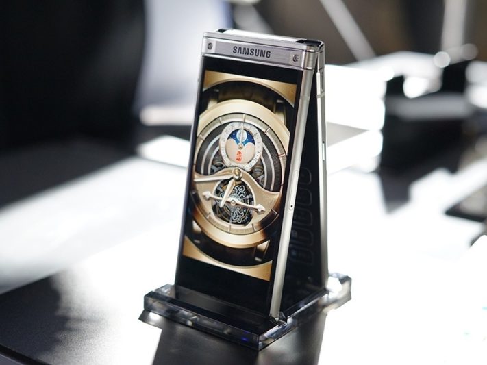 Här är Samsungs senaste viktelefon W2018