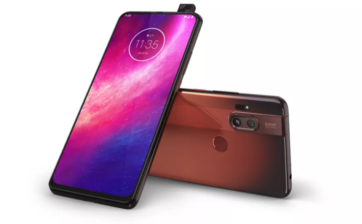 Motorola lanserar One Hyper med popup-kamera