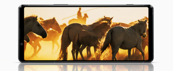 Sonys flaggskepp Xperia 1 II nu i svenska butiker