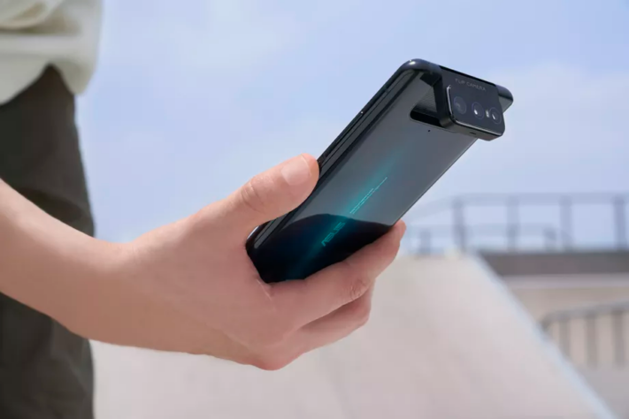 Asus Zenfone 7 och 7 Pro får Android 12