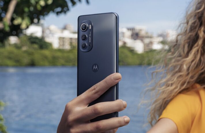Motorola Edge 2022 erbjuder OLED och 144Hz