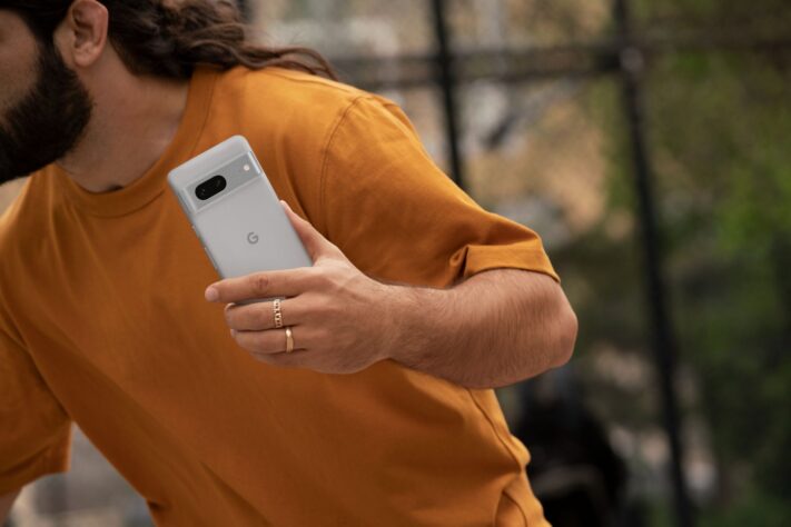 Google Pixel 7 kan bara köra 64-bitarsappar, ett steg mot framtiden