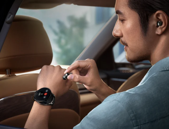 Huaweis smartklocka med inbyggda trådlösa hörlurar kostar €499