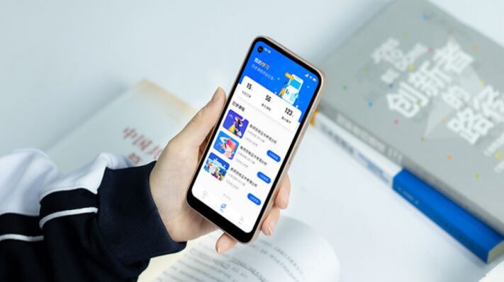 Duoqin Qin 3 Ultra är en telefon med pytteliten skärm