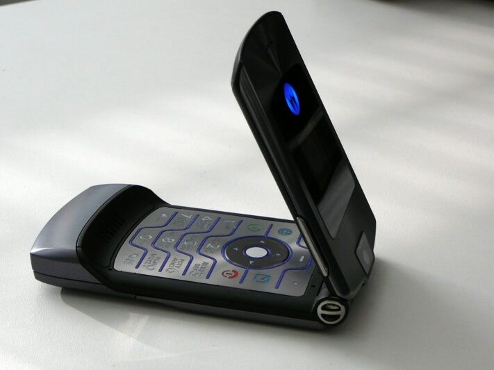 Motorola Razr+ erbjuder yttre 3,5-tumsskärm