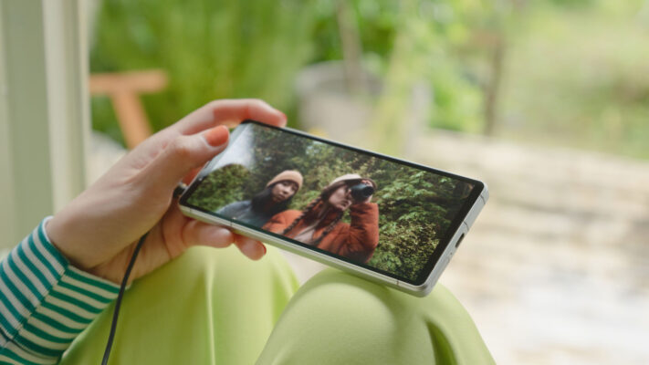 Här är Sonys reklamfilmer för Xperia 5 V