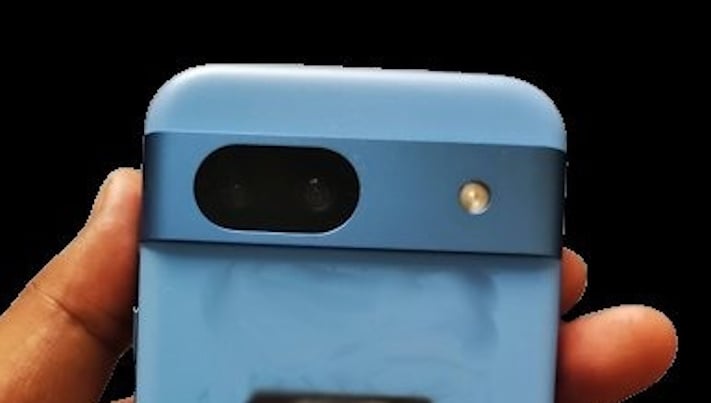 Fotografier som påstås visa Google Pixel 8a