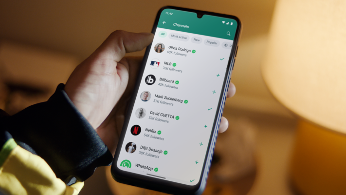 Kanalerna i Whatsapp släpps globalt – går att följa andra som på socialt nätverk
